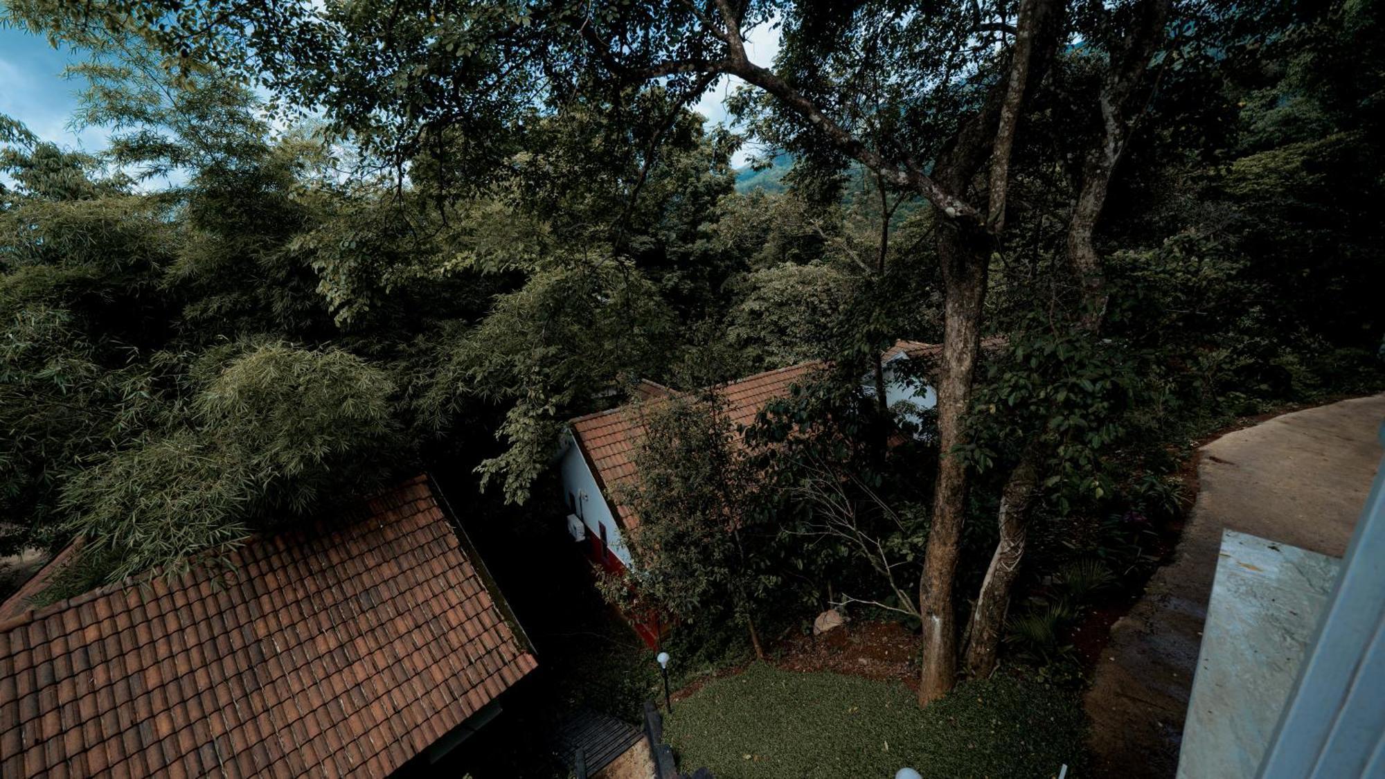 Vythiri Holiday Resort, Wayanad Exteriér fotografie